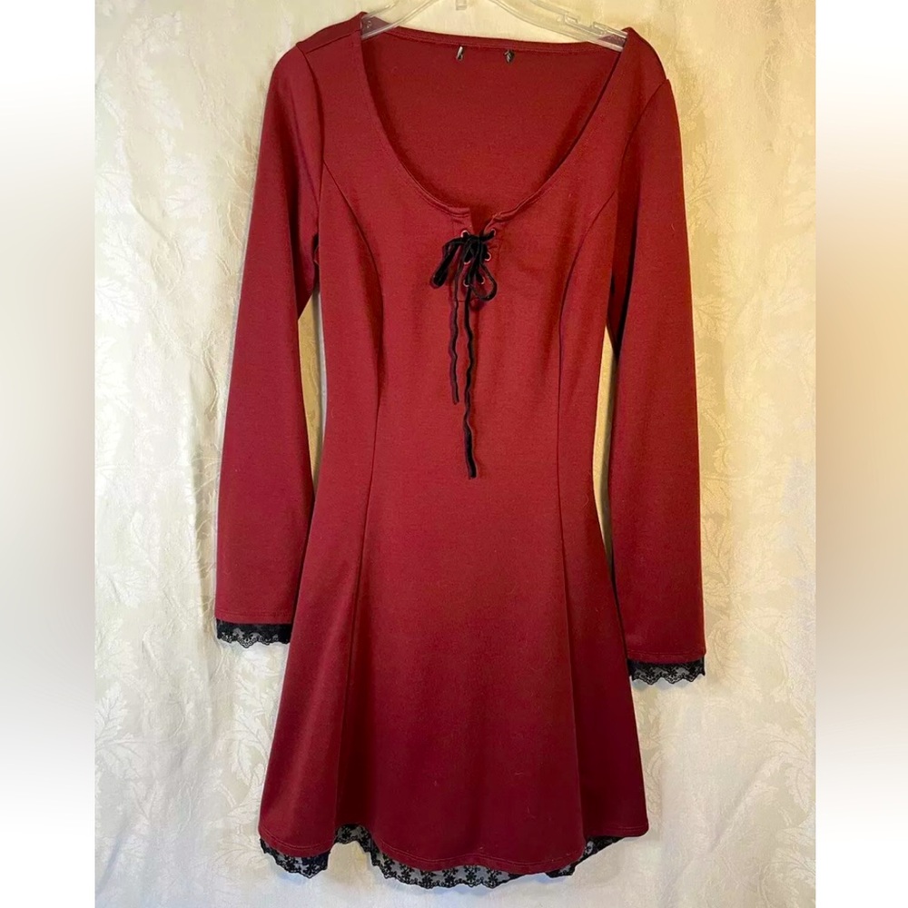 Hot Topic Stretch Corset Dress,Sz. Medium Burgundy W/Black Laces,Cosplay Costume